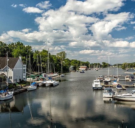 Picton Harbour Inn ภายนอก รูปภาพ